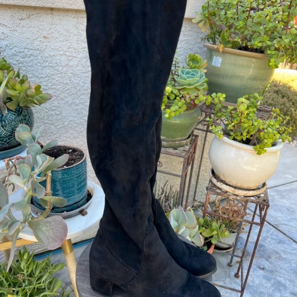 Dream Pairs Suede Black Heeled Boots